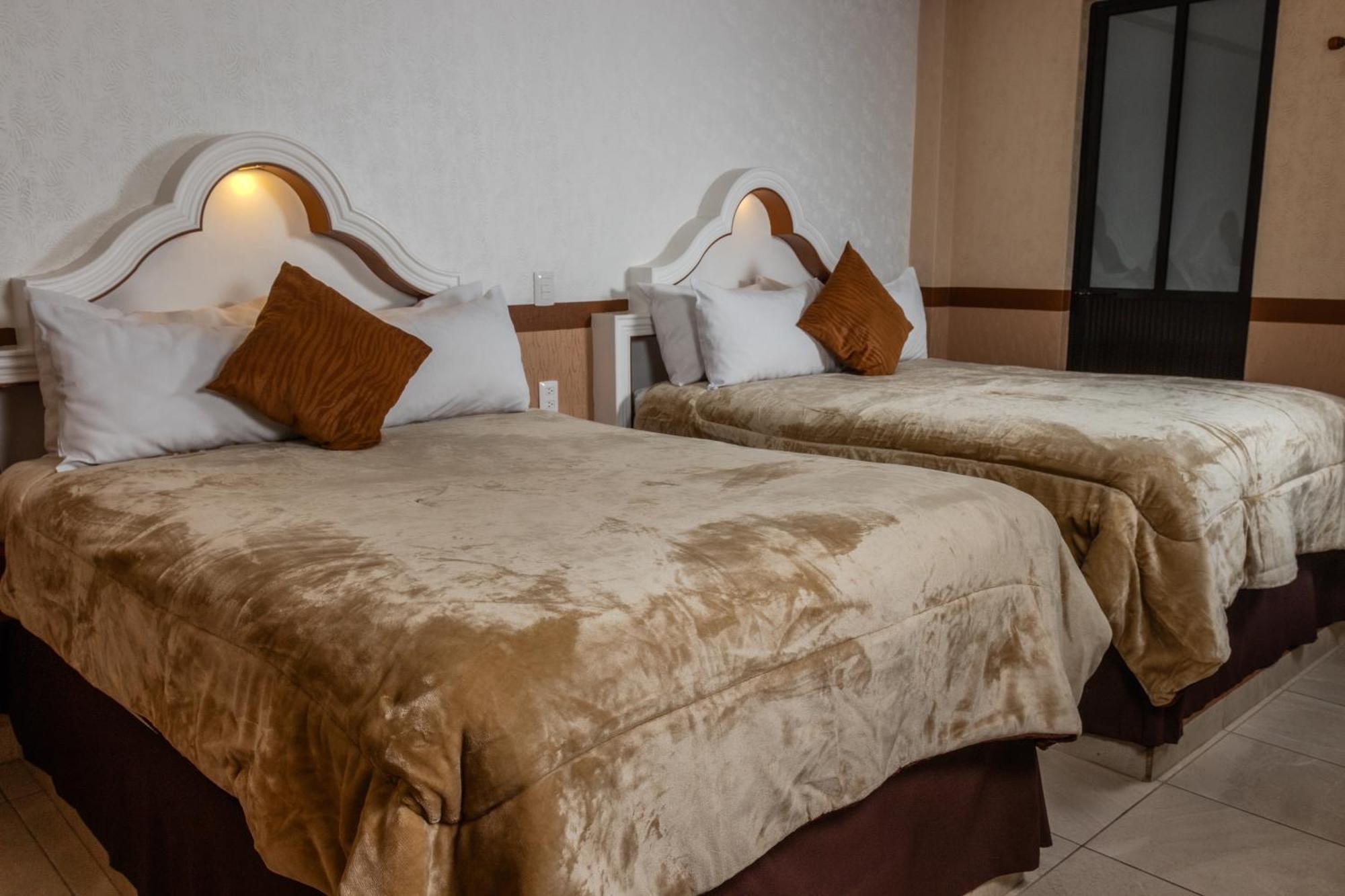 Hotel La Gloria تشيغناهوابان المظهر الخارجي الصورة