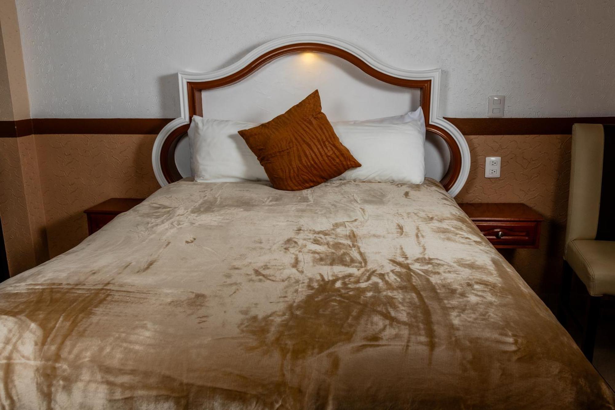 Hotel La Gloria تشيغناهوابان المظهر الخارجي الصورة